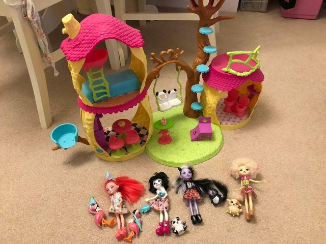 enchantimal tree house